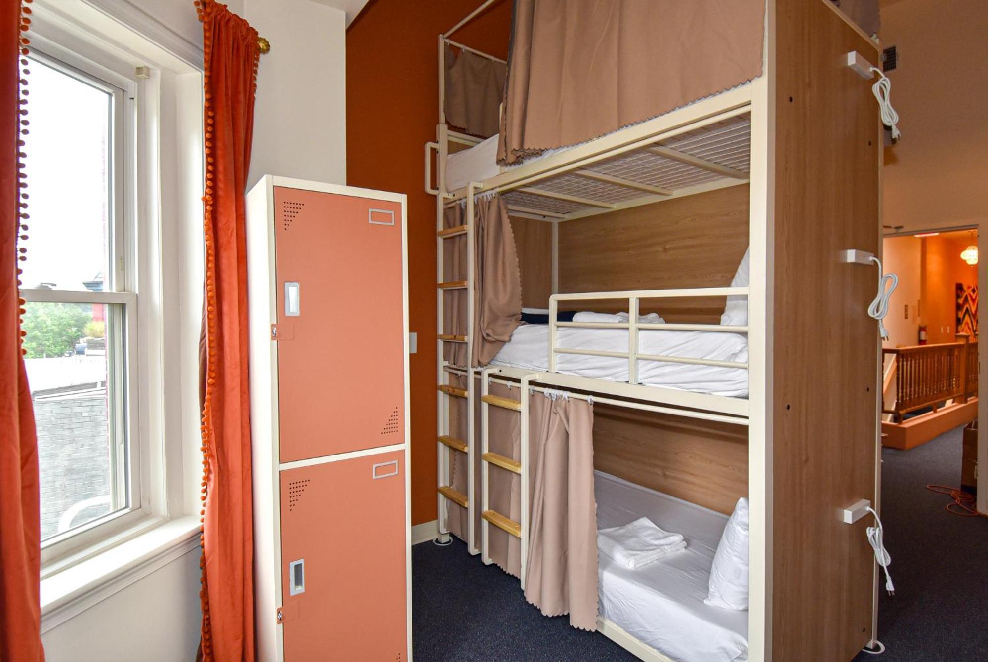 Caravan Hostel Dc Washington Eksteriør bilde